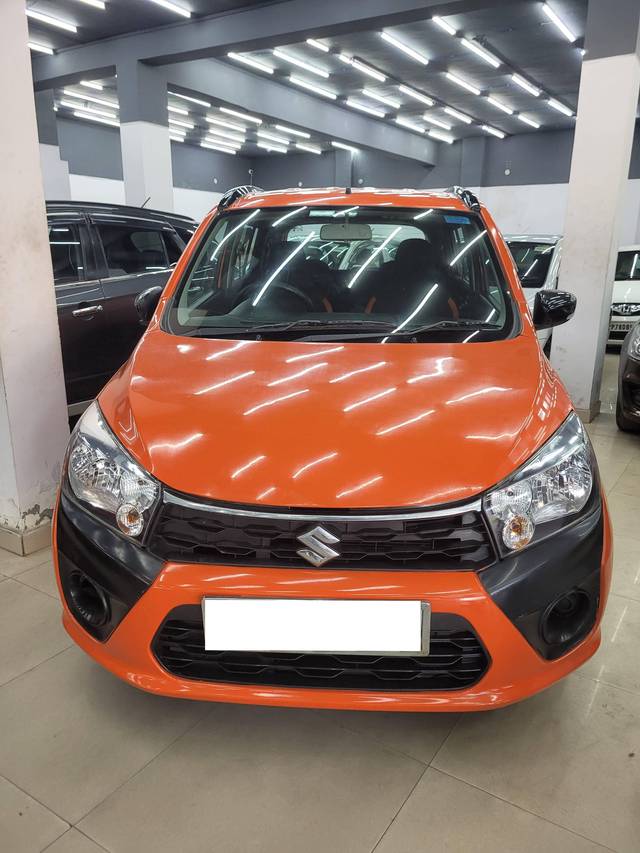 https://images10.gaadi.com/usedcar_image/4402402/original/processed_e97e82e082e9ff076dd692a19dd588e3.jpg?imwidth=6402