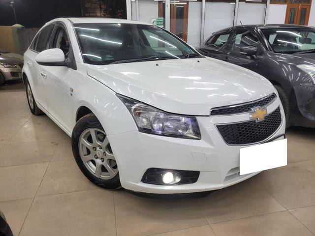 https://images10.gaadi.com/usedcar_image/4402404/original/processed_3fdbdb03758805759278e2856265b66c.jpg?imwidth=6401