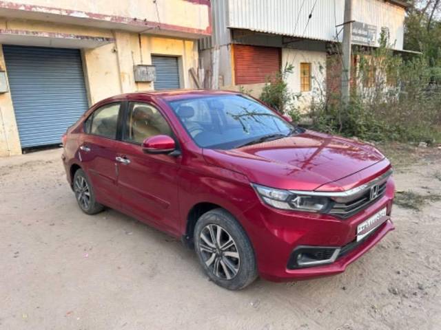 https://images10.gaadi.com/usedcar_image/4402422/original/processed_e2454bf1-b64f-46f9-8537-f62e3cdb1eb9.jpeg?imwidth=6400