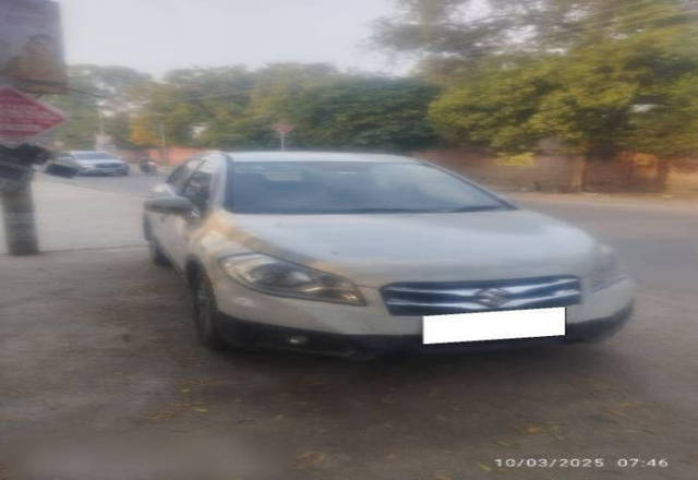 https://images10.gaadi.com/usedcar_image/4402462/original/947b01aebfbea1e8d71acfe288ddd8a0.jpg?imwidth=6400