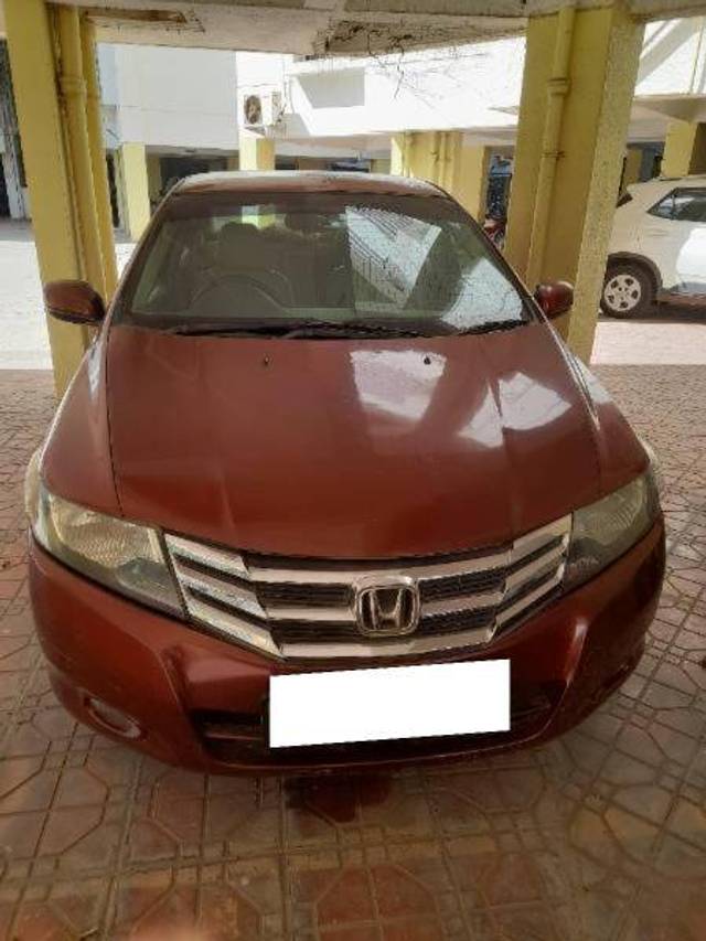 https://images10.gaadi.com/usedcar_image/4402495/original/c8b3b28726137a7e16e813bf0df85d11.jpg?imwidth=6401