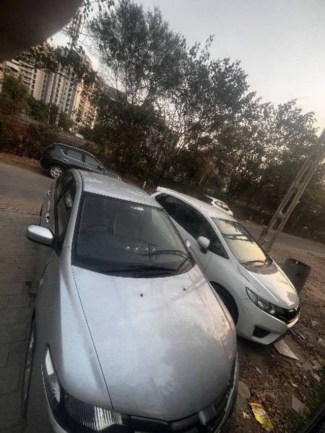https://images10.gaadi.com/usedcar_image/4402541/original/f12bac8a24808f38abe588cc414860d4.jpeg?imwidth=6402