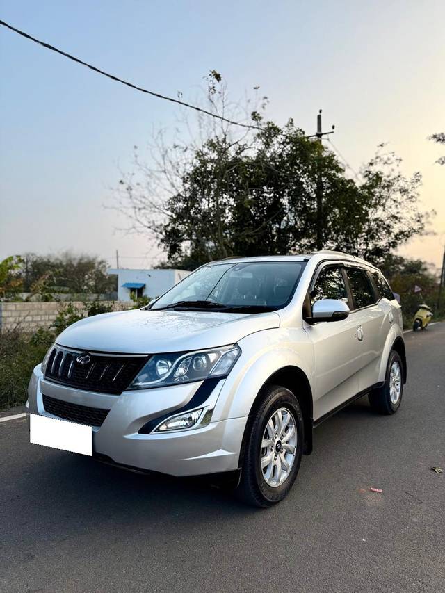 https://images10.gaadi.com/usedcar_image/4402546/original/processed_1f223a7c3e66f7a4102db4e501fa1bf7.jpg?imwidth=6402