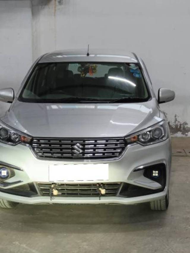 https://images10.gaadi.com/usedcar_image/4402580/original/be6d66cc656aea2f3948dd050b5c1630.jpeg?imwidth=6401