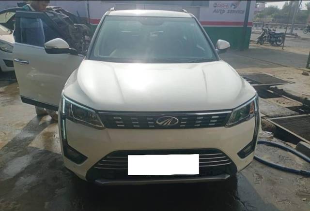 https://images10.gaadi.com/usedcar_image/4402624/original/58c88433c81a646d4ab3d37666eb4689.jpg?imwidth=6400