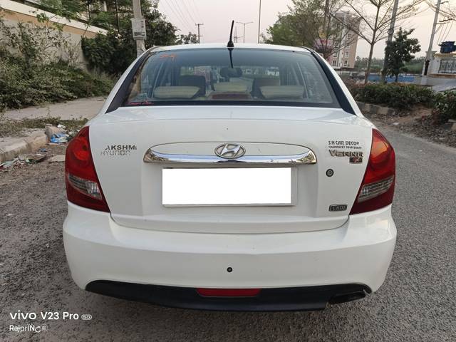 https://images10.gaadi.com/usedcar_image/4402648/original/processed_ec7be0906683e6898a159813ad61d0ea.jpg?imwidth=6402