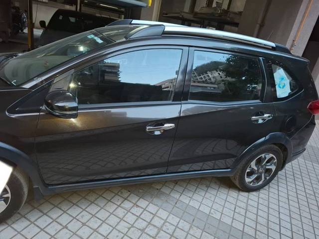 https://images10.gaadi.com/usedcar_image/4402729/original/16bd085eda19de9f7cd19ec8adf0c091.jpg?imwidth=6401