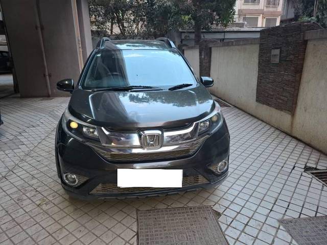 https://images10.gaadi.com/usedcar_image/4402729/original/993ce39f771eb48b3f6d8142a89aeb33.jpg?imwidth=6400