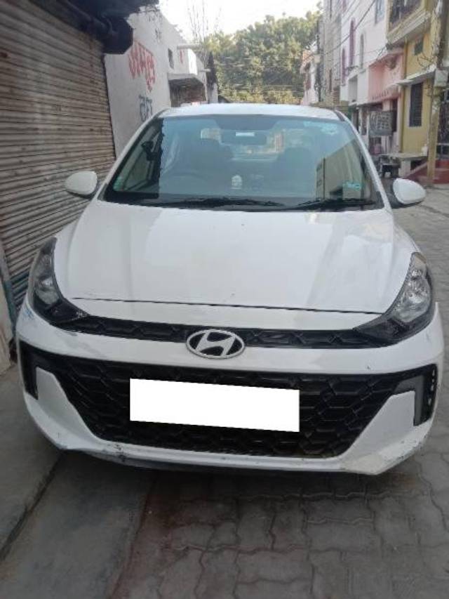 https://images10.gaadi.com/usedcar_image/4402737/original/processed_768c4256-ebfb-4993-ad4c-946df5ae6bb3.jpg?imwidth=6400