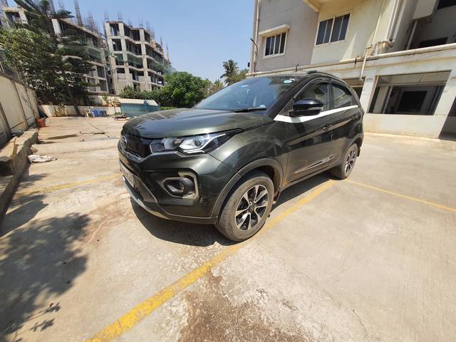 https://images10.gaadi.com/usedcar_image/4402782/original/a2bcbe9a522ac61e87490445e801c787.jpg?imwidth=6400