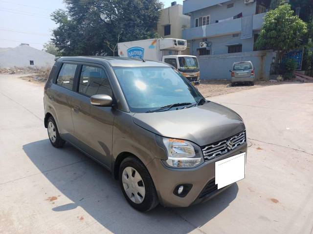 https://images10.gaadi.com/usedcar_image/4402788/original/processed_ec3310c9e780a7ad0d5cd81fd37f8b61.jpg?imwidth=6400