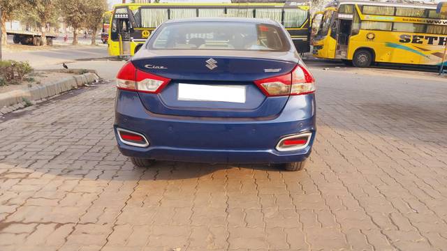 https://images10.gaadi.com/usedcar_image/4402916/original/processed_b0aace87908618807c1a163cd0af5832.jpg?imwidth=6401