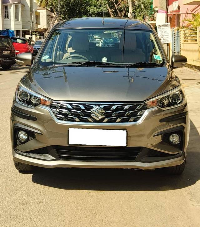 https://images10.gaadi.com/usedcar_image/4403011/original/processed_f3b7667ec638e307b955eb7fc16fd2a7.jpg?imwidth=6400