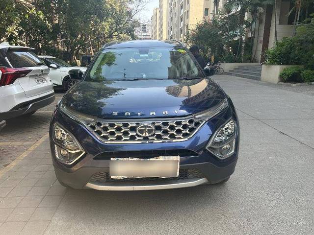 https://images10.gaadi.com/usedcar_image/4403061/original/ca5f94e90ff7b44fe7064721e2167c76.jpeg?imwidth=6400