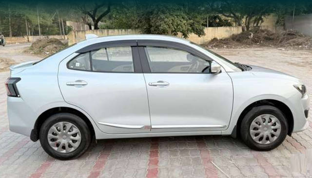 https://images10.gaadi.com/usedcar_image/4403122/original/d06ecfee28e92d9c61da9258e8749e89.PNG?imwidth=6401