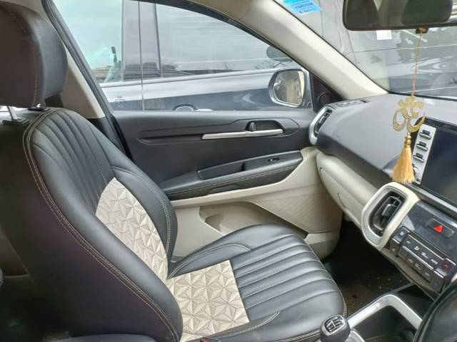 https://images10.gaadi.com/usedcar_image/4403145/original/11140462737c3f6f95b254d313101e5e.jpg?imwidth=6402