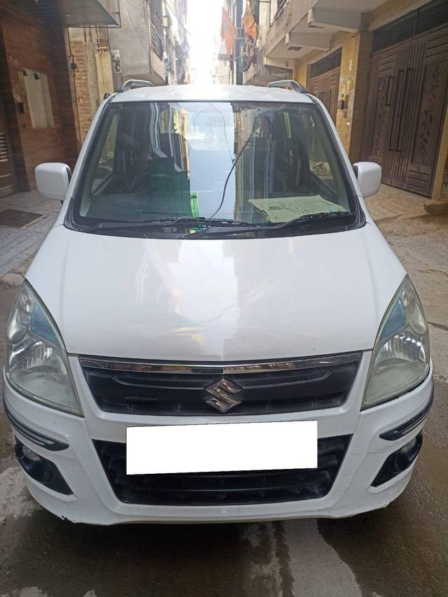 https://images10.gaadi.com/usedcar_image/4403288/original/5fd009eceb59ebae87abf1d1a5e0357a.jpg?imwidth=6400