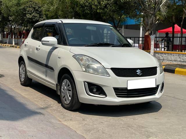 https://images10.gaadi.com/usedcar_image/4403301/original/processed_1dd6585750bd89d8da029ae2ed886ccd.jpg?imwidth=6400