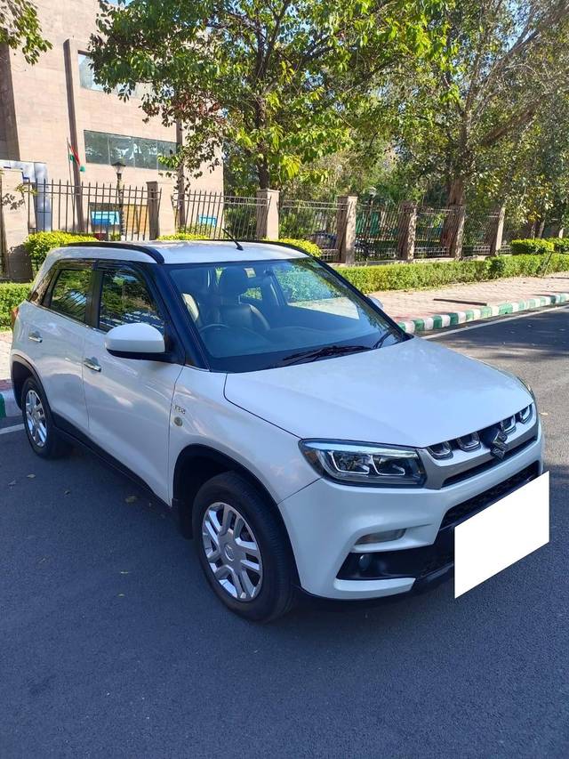 https://images10.gaadi.com/usedcar_image/4403315/original/processed_983e9e3fca0ecb1291a878df353c0803.jpeg?imwidth=6400