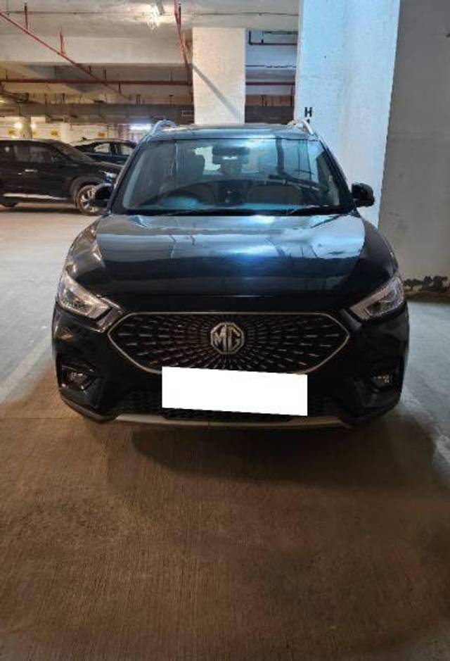 https://images10.gaadi.com/usedcar_image/4403320/original/2272f2f0ae5639bc1cb596c17acc05ac.jpg?imwidth=6400