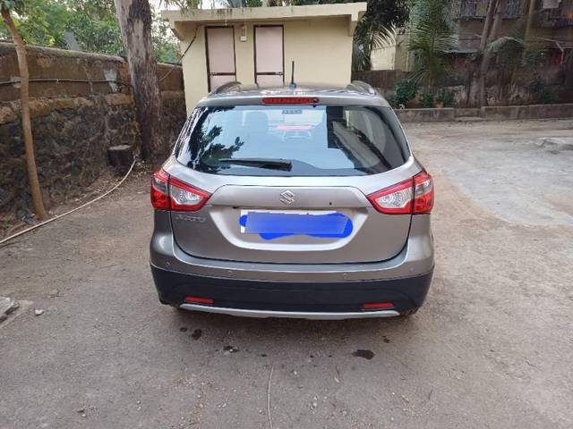 https://images10.gaadi.com/usedcar_image/4403328/original/d4fac4dff72575bb5e4abb462a6eb664.jpg?imwidth=6400