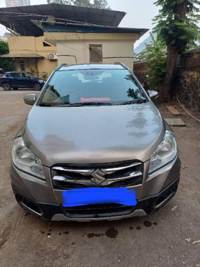 https://images10.gaadi.com/usedcar_image/4403328/original/de1f9e225ccf433c2512981a7961844a.jpg?imwidth=6402