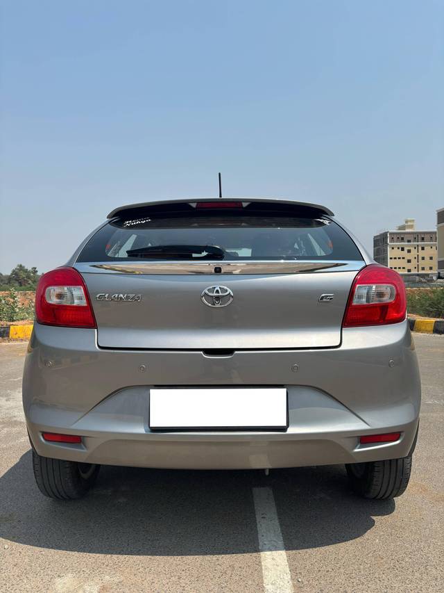 https://images10.gaadi.com/usedcar_image/4403361/original/processed_5c0b372b23a33980919b1a3ea6807ab6.jpg?imwidth=6402