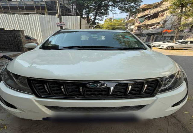 https://images10.gaadi.com/usedcar_image/4403396/original/33cd64e2383d3db49cfa8d72d7e6d472.jpg?imwidth=6401