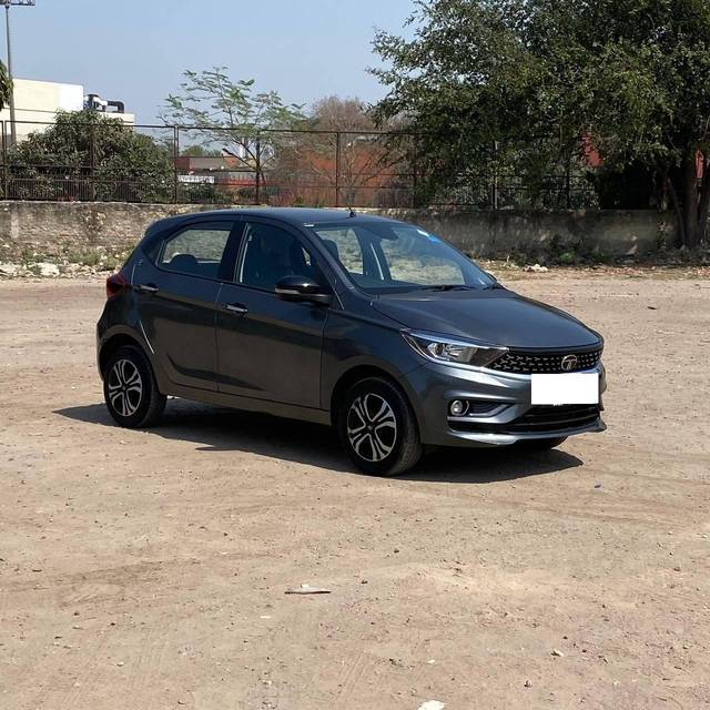 https://images10.gaadi.com/usedcar_image/4403420/original/processed_838d9c287f7b10f64bcab9584829222f.jpg?imwidth=6400