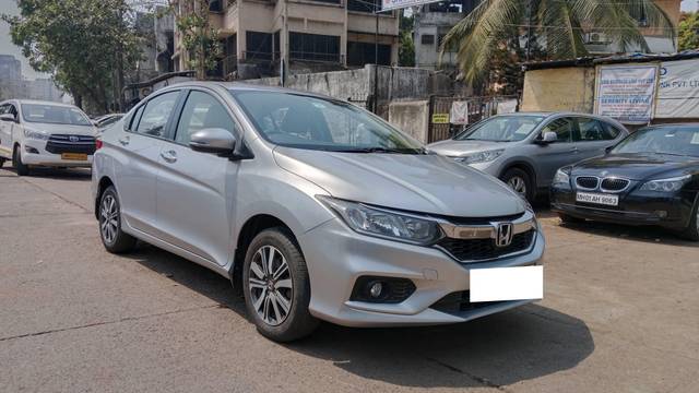 https://images10.gaadi.com/usedcar_image/4403490/original/processed_31e3296478cf854a879411a20ee1eb50.jpg?imwidth=6400