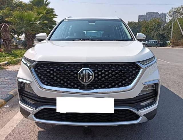 https://images10.gaadi.com/usedcar_image/4403556/original/processed_9737524915990eac5531afc1333e2ed7.jpg?imwidth=6400