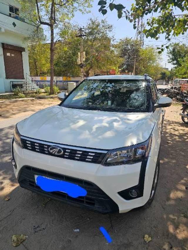 https://images10.gaadi.com/usedcar_image/4403569/original/processed_16633238-1a80-4b9a-a2aa-2e59fa160627.jpg?imwidth=6400