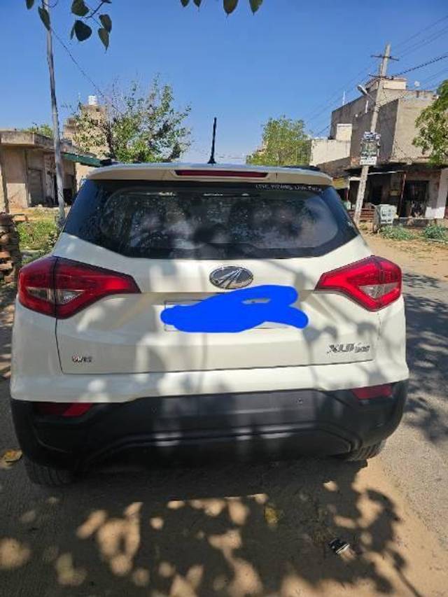 https://images10.gaadi.com/usedcar_image/4403569/original/processed_926b9b6c-74e0-4be5-8654-8e9f7749f271.jpg?imwidth=6401