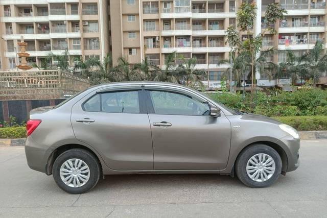 https://images10.gaadi.com/usedcar_image/4403575/original/processed_505c5313c279c8551ca4b31367287c35.jpg?imwidth=6401