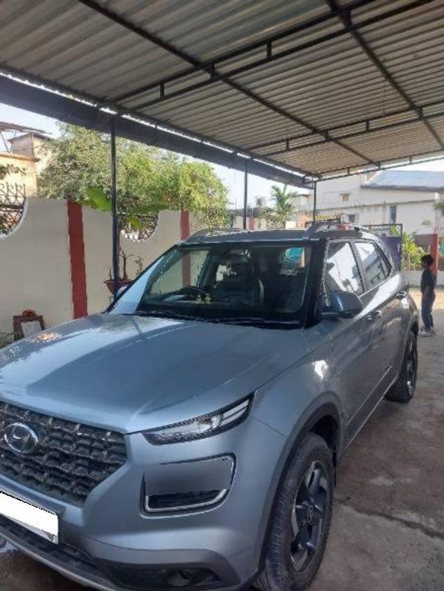 https://images10.gaadi.com/usedcar_image/4403703/original/processed_019ecaf4-70bd-4ad7-9d7f-6a77a246b8ee.jpg?imwidth=6400