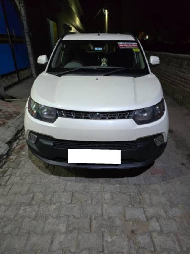 https://images10.gaadi.com/usedcar_image/4403754/original/processed_18ae3d4c-0f93-4708-9ebe-600c16d64722.jpg?imwidth=6402