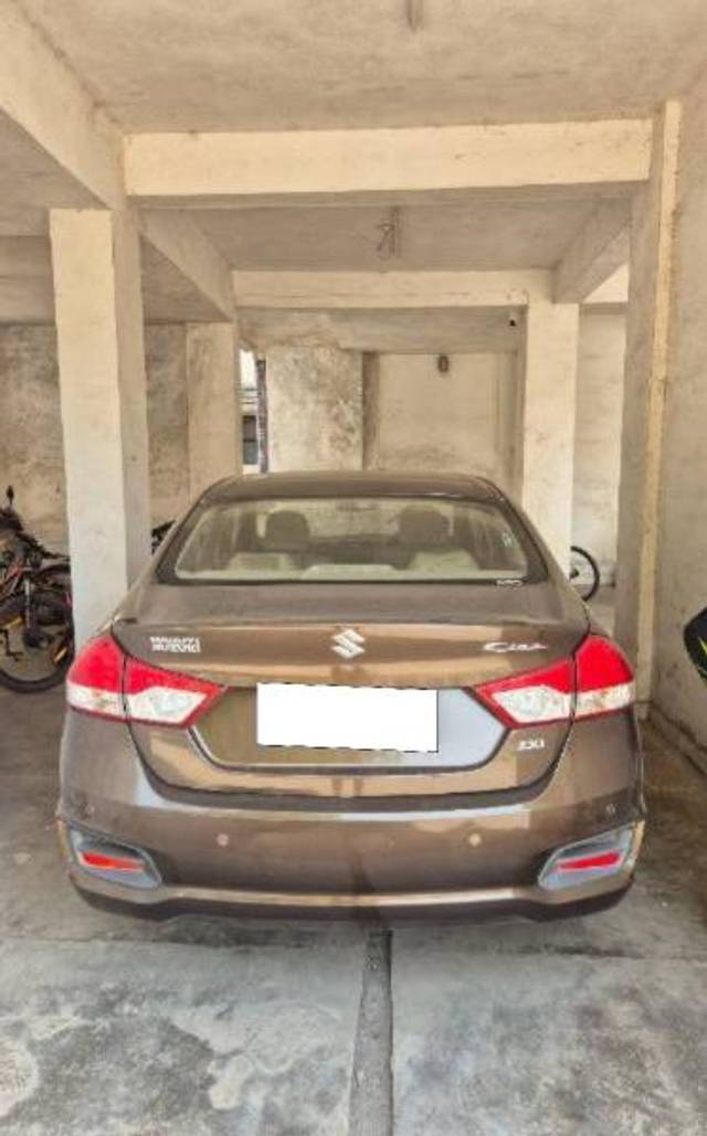 https://images10.gaadi.com/usedcar_image/4403772/original/processed_221c95c2-85c6-4859-a3bc-dad526896e2c.jpg?imwidth=6401