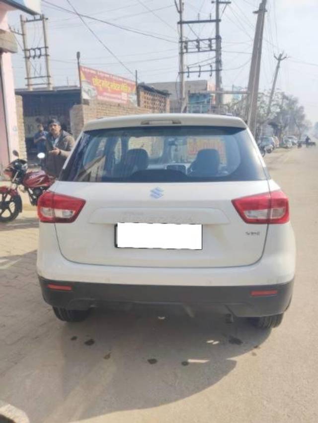 https://images10.gaadi.com/usedcar_image/4403929/original/processed_992d666d-8184-436d-bdc3-edb076c25839.jpg?imwidth=6401