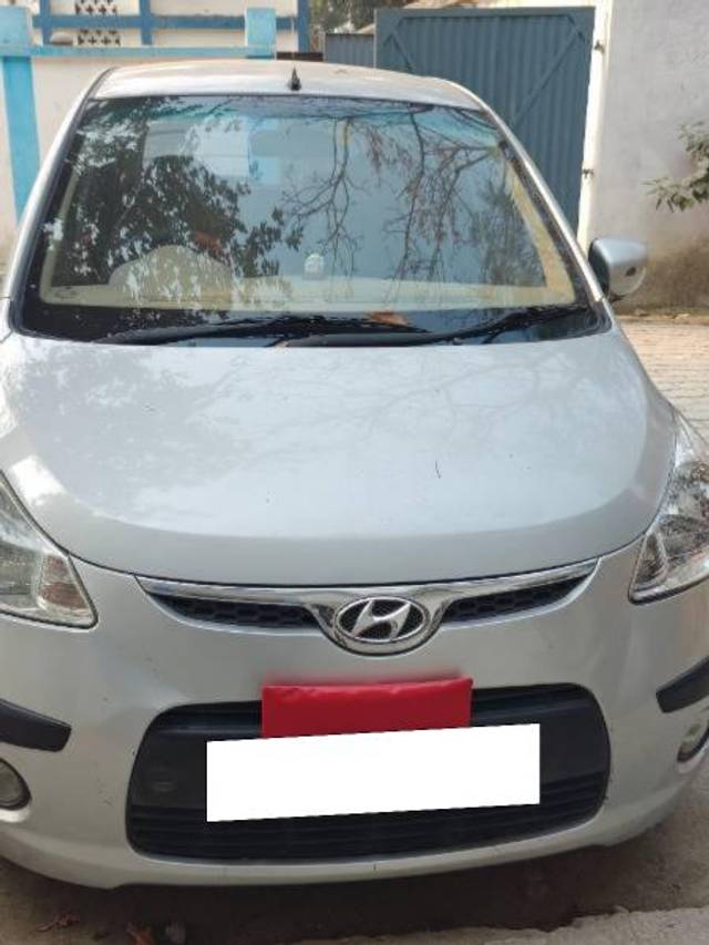 https://images10.gaadi.com/usedcar_image/4403940/original/processed_60b15eb2-b636-403a-b522-778aed03e786.jpg?imwidth=6400