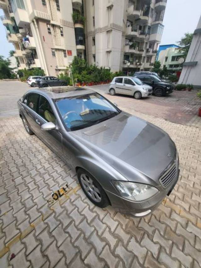 https://images10.gaadi.com/usedcar_image/4403981/original/046a6528d43cd3d2e46472714003cf1a.jpg?imwidth=6400