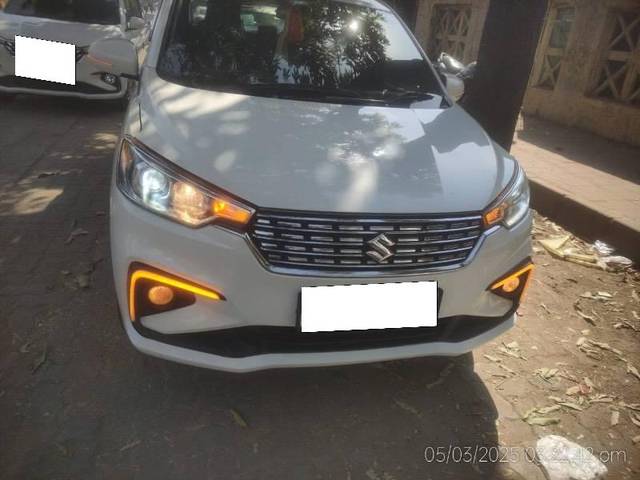 https://images10.gaadi.com/usedcar_image/4403987/original/processed_c1db4154-4cce-4c68-ba1a-c3d37b1f8438.jpeg?imwidth=6402