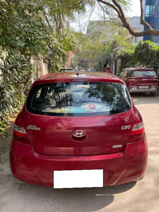 https://images10.gaadi.com/usedcar_image/4403999/original/processed_30f3615cb1e51d0521e08f9d6f6b4fe2.jpg?imwidth=6402