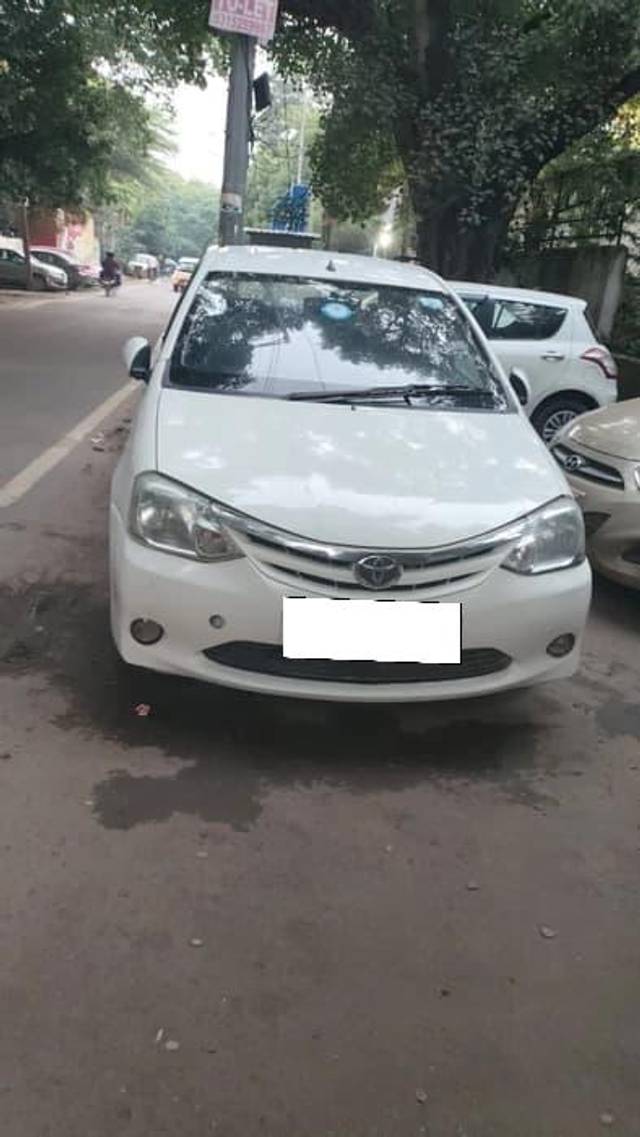 https://images10.gaadi.com/usedcar_image/4404000/original/processed_fe98c07cb011c5a993d14d60af5a284a.jpg?imwidth=6402