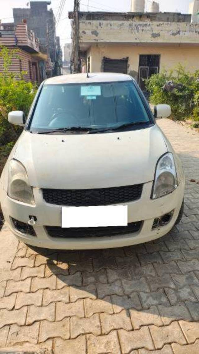 https://images10.gaadi.com/usedcar_image/4404005/original/d8ddad309ee388249dd0f946f34400e0.jpg?imwidth=6400
