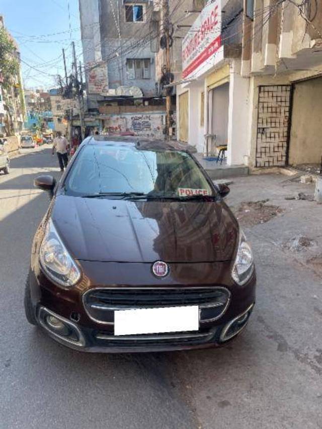 https://images10.gaadi.com/usedcar_image/4404019/original/849fc62f1f2c09c8e40d179f6e387044.jpeg?imwidth=6402