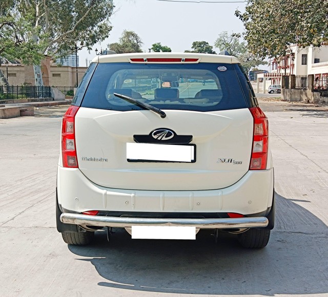 https://images10.gaadi.com/usedcar_image/4404117/original/processed_066c0bb9cfb0b580ad2159bcd5436d88.jpg?imwidth=6402