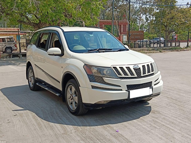 https://images10.gaadi.com/usedcar_image/4404117/original/processed_5a7d8c9f41ff363814cec7e3164e3535.jpg?imwidth=6400