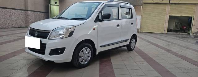 https://images10.gaadi.com/usedcar_image/4404155/original/processed_c96bad86bd625013cefca20dbc35670c.jpg?imwidth=6402