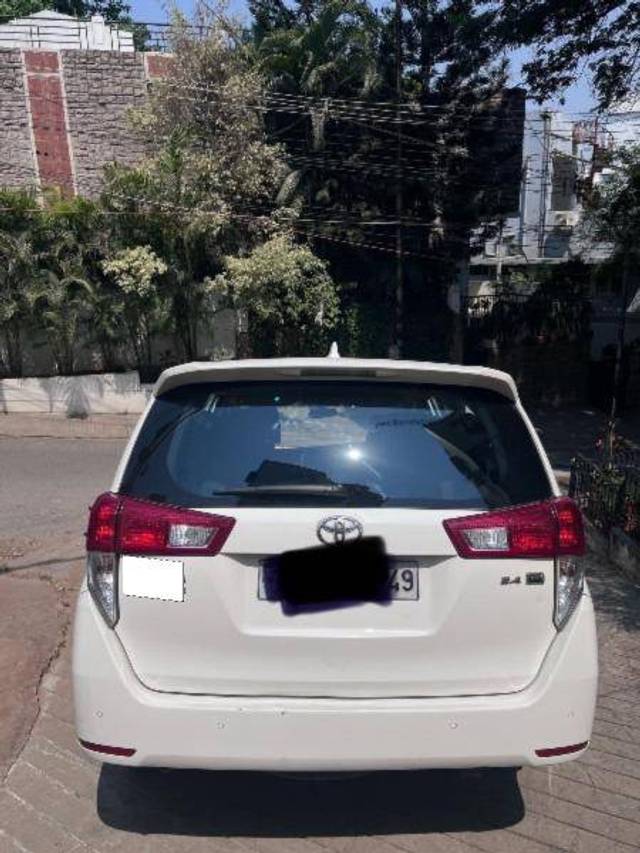 https://images10.gaadi.com/usedcar_image/4404266/original/8fc4dcab7458954d0768d2c657dcbff9.jpg?imwidth=6401