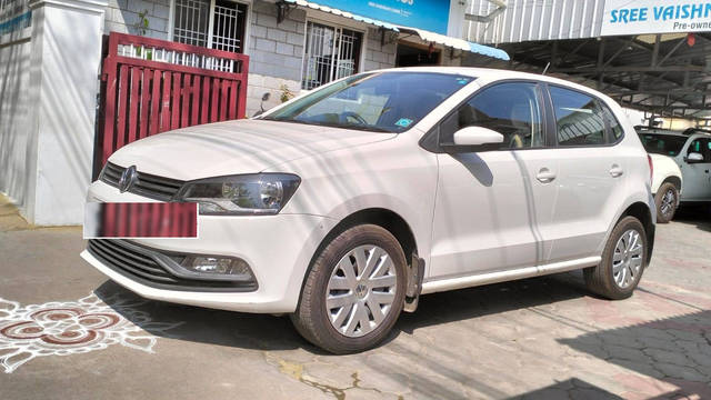 https://images10.gaadi.com/usedcar_image/4404282/original/1487c64d2713ec5d74b46b1ba998587b.jpg?imwidth=6402